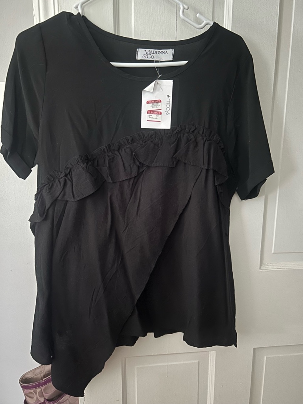 Madonna & Co Black Short-Sleeve Ruffle Detail Tee